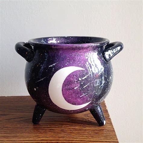 Unveiling the Spirituality of Online Ceramics